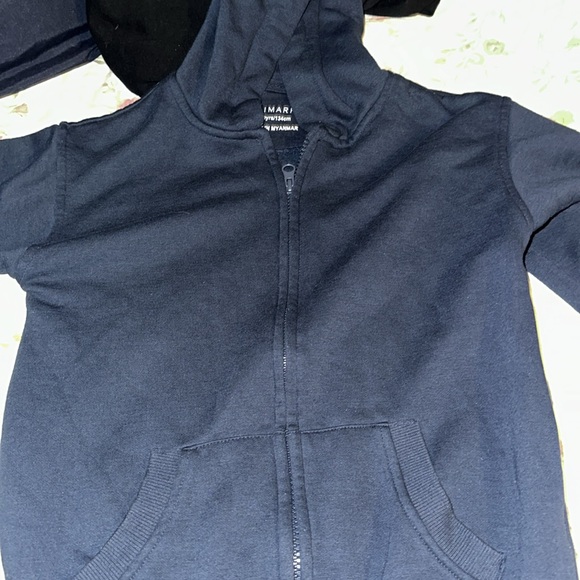 Sale - Picture 3 of 6